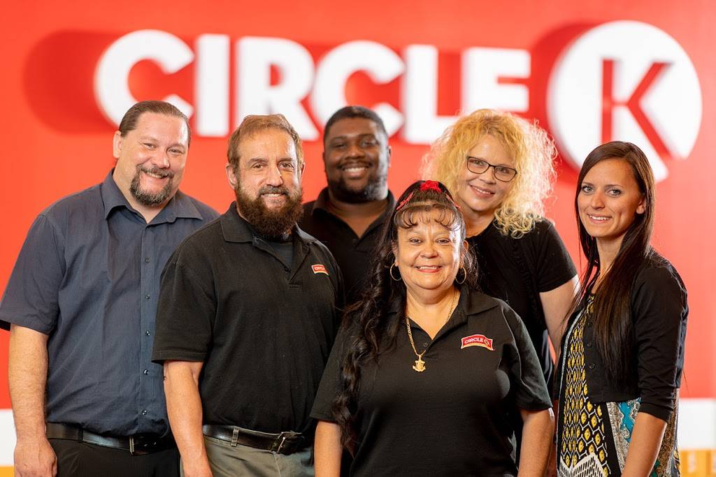 Circle K | meal takeaway | 31 US-1, Bucksport, ME 04416, USA | 2074693864 OR +1 207-469-3864