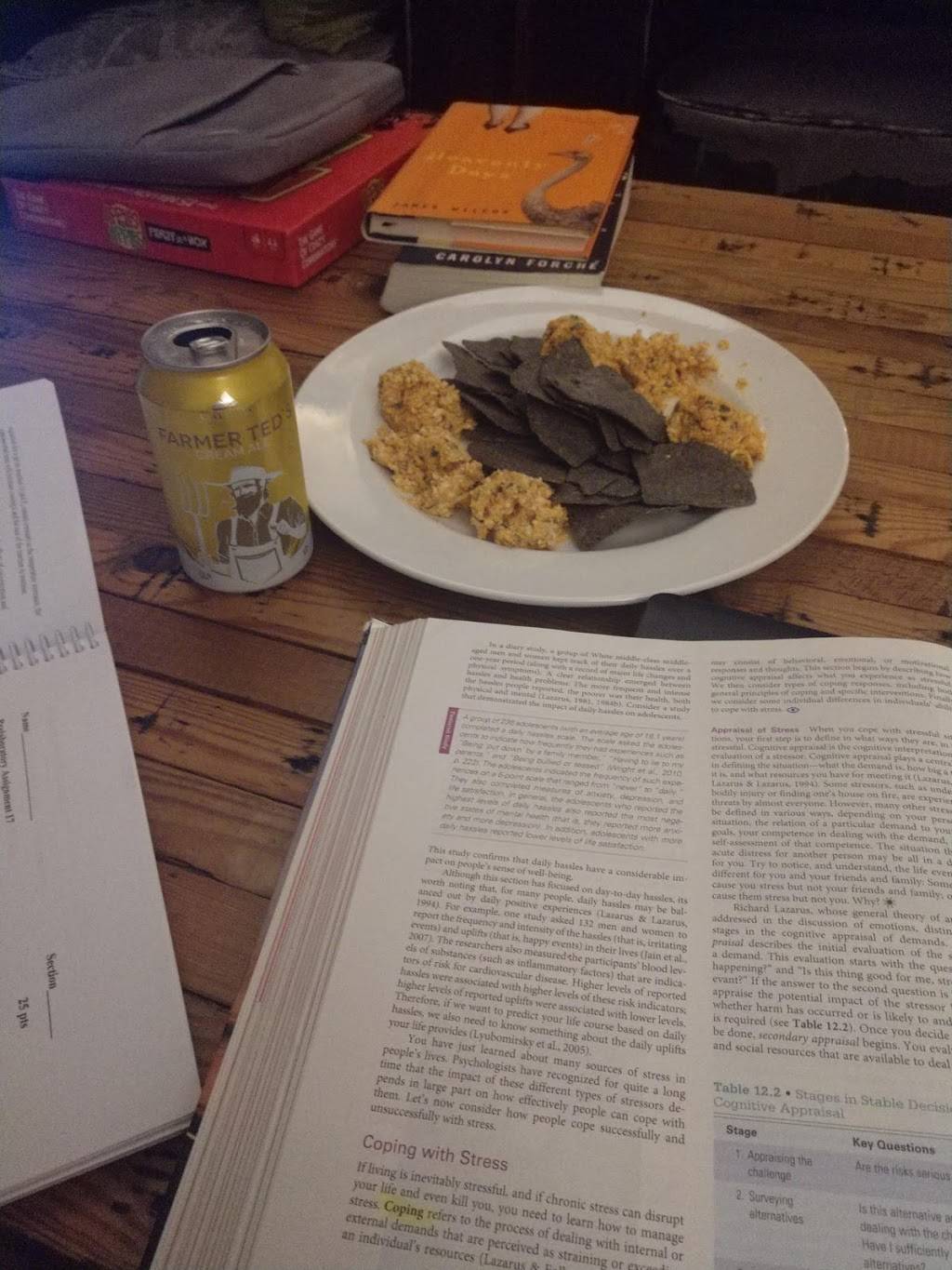 Hibbert-Davis Urban Brews | restaurant | 247 Broad St Suite 101, Kingsport, TN 37660, USA | 4232474382 OR +1 423-247-4382