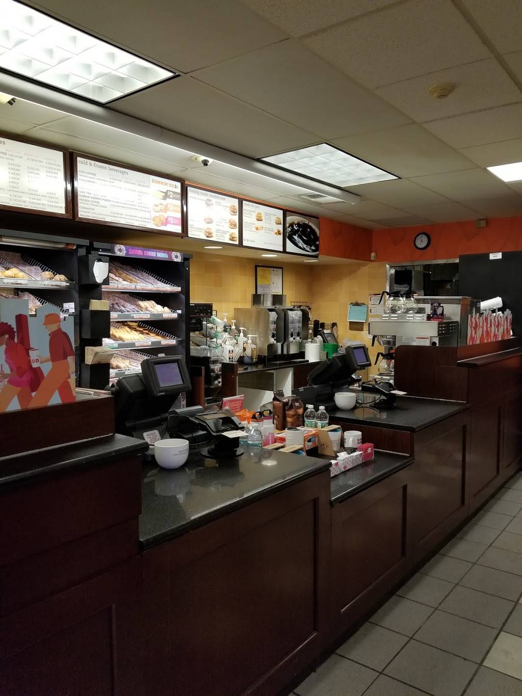 Dunkin | bakery | 194 JT Connell Hwy, Newport, RI 02840, USA | 4018499568 OR +1 401-849-9568