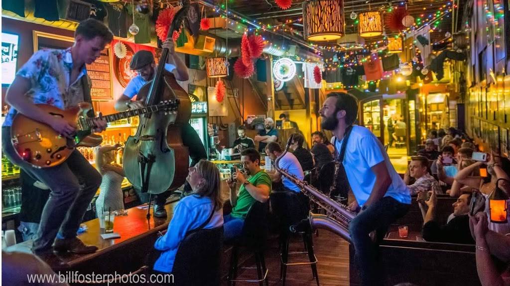 Scruffy City ~ Your Downtown Destination | restaurant | 32 Market Square, Knoxville, TN 37902, USA | 8653334533 OR +1 865-333-4533