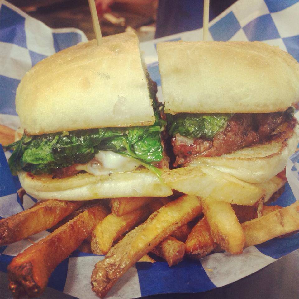 Blue Bull Tavern | restaurant | 1300 Sweet Home Rd, Amherst, NY 14228, USA | 7166883544 OR +1 716-688-3544