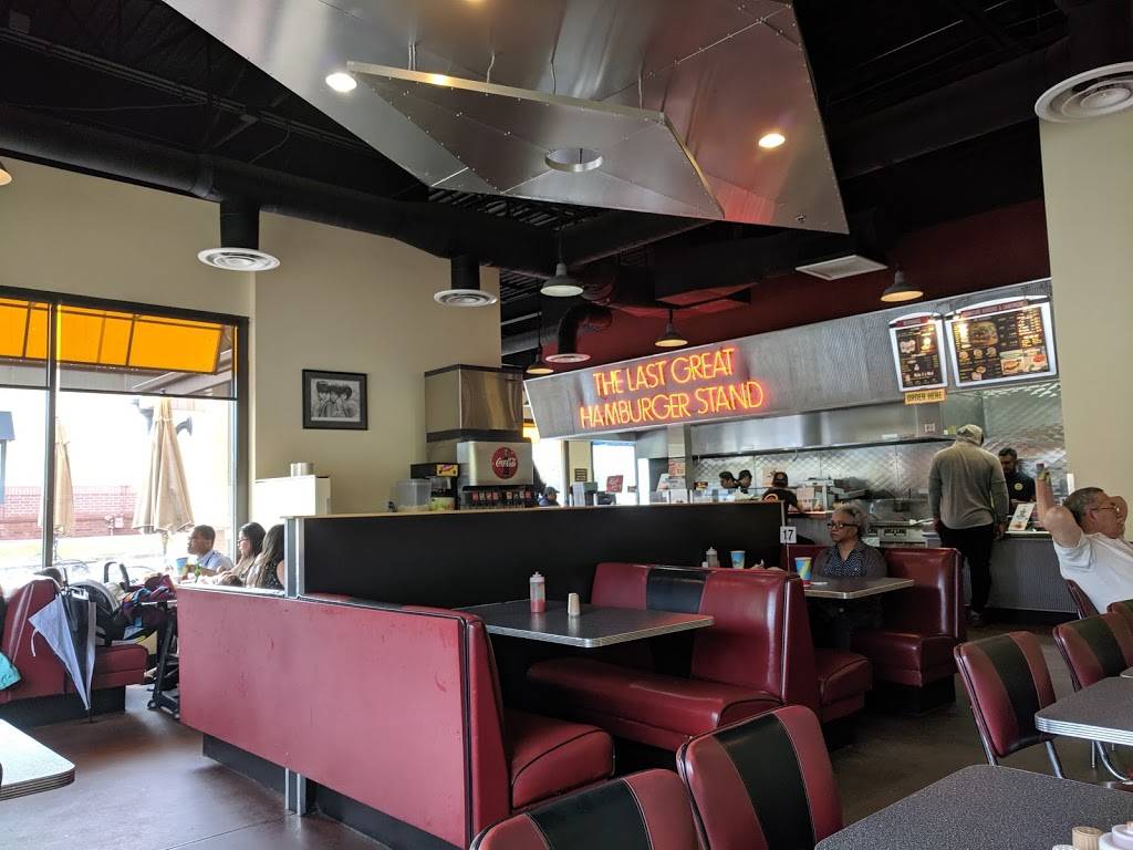 Fatburger | restaurant | 14221 E Cedar Ave unit a, Aurora, CO 80012, USA | 3033636996 OR +1 303-363-6996