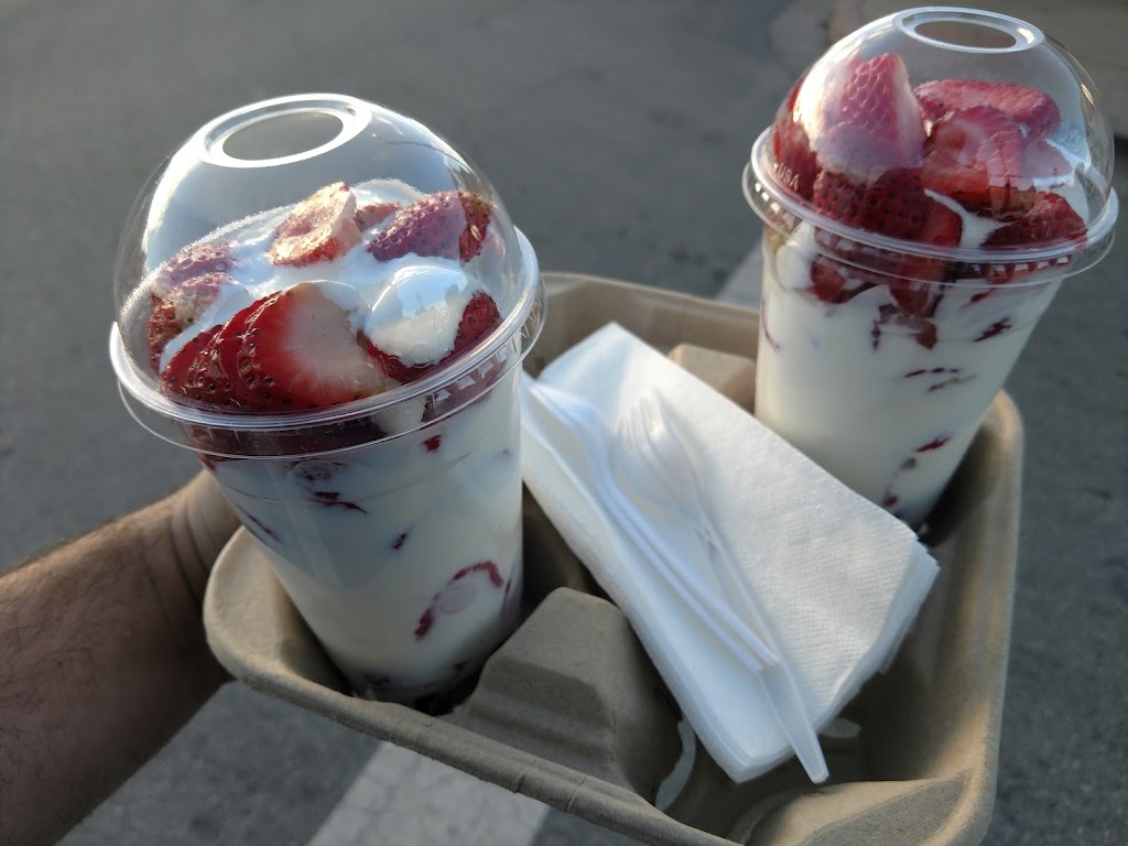 Paleteria Los Manguitos | restaurant | 3133 Middlefield Rd, Redwood City, CA 94063, USA | 6503638143 OR +1 650-363-8143