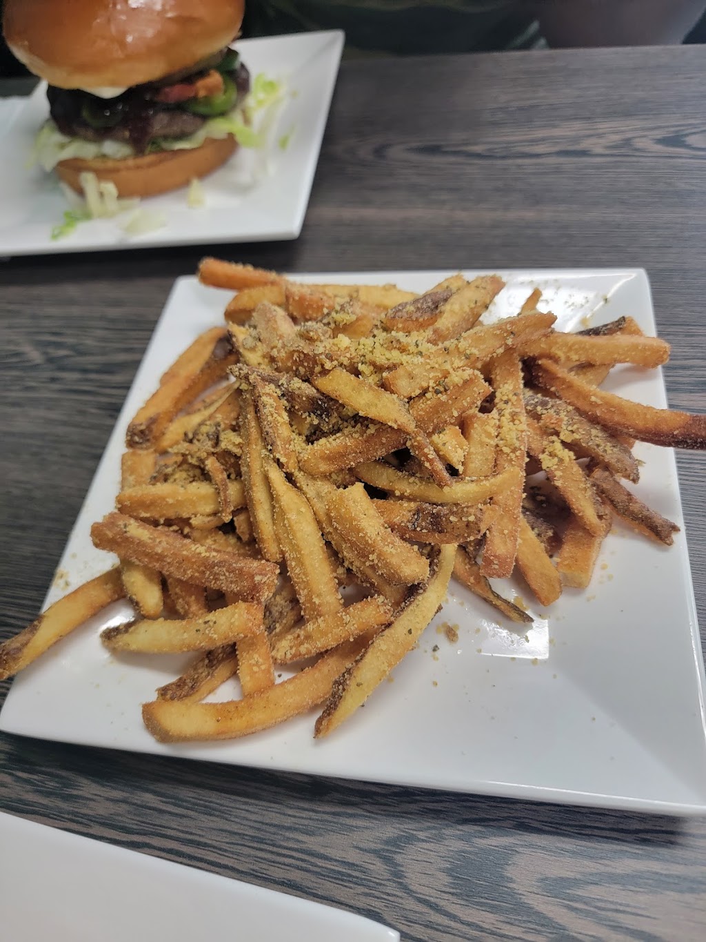 TWISTED BURGER VERNON HILLS | restaurant | 279 Evergreen Dr, Vernon Hills, IL 60061, USA | 2244336226 OR +1 224-433-6226