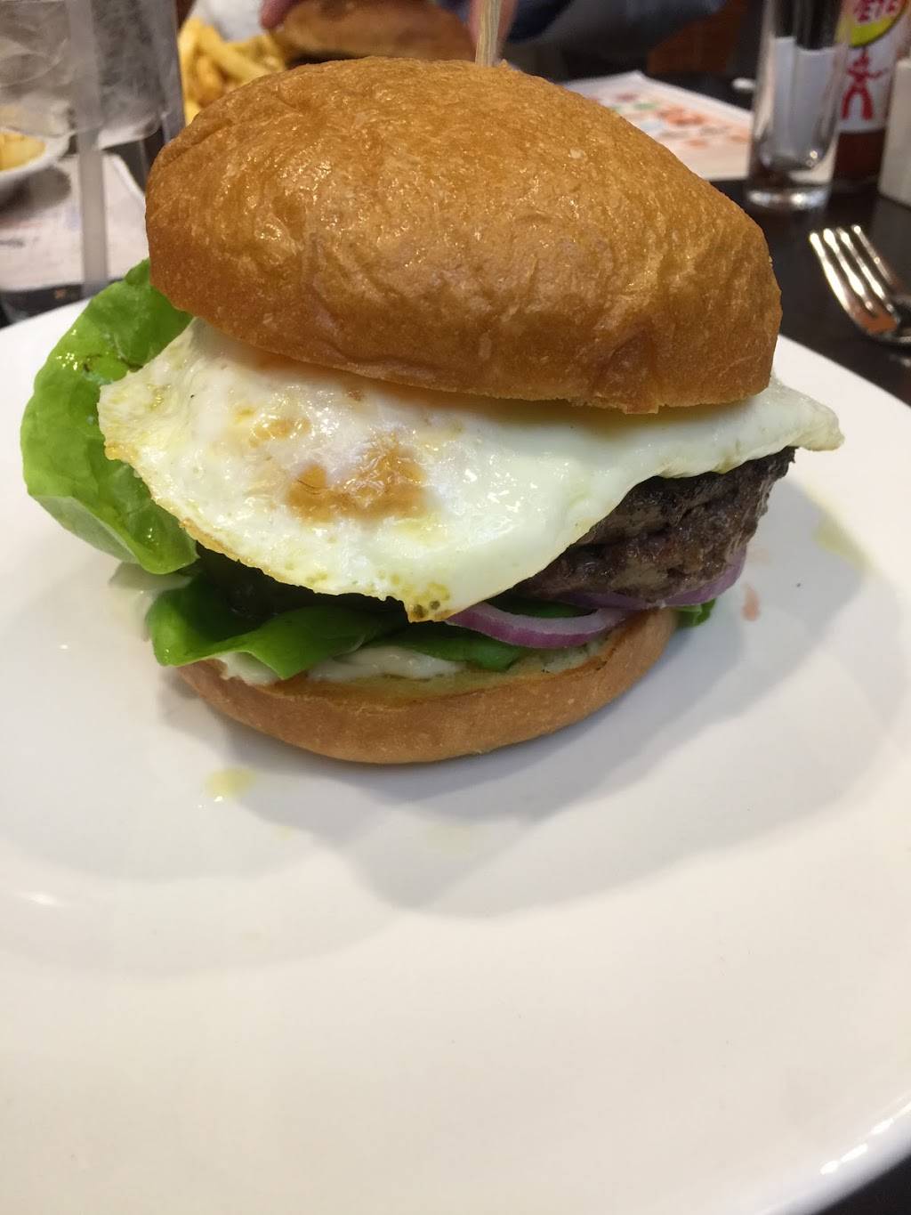 Burger Bar | restaurant | 211 Mockingbird Ln, Johnson City, TN 37604, USA | 4239292000 OR +1 423-929-2000