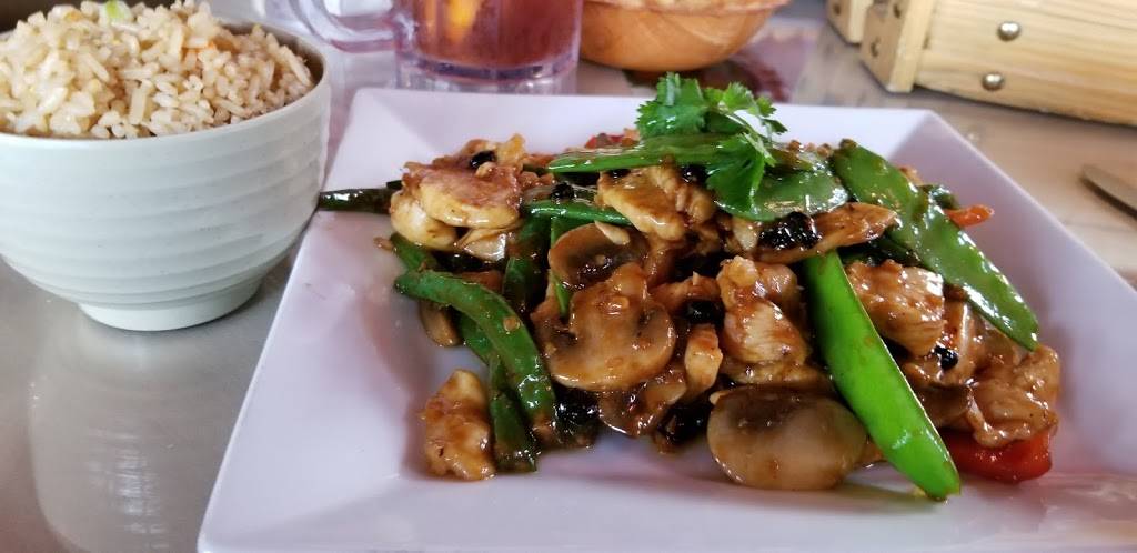 Cangs Restaurant | restaurant | 413 US-27, Lake Placid, FL 33852, USA | 8636591093 OR +1 863-659-1093