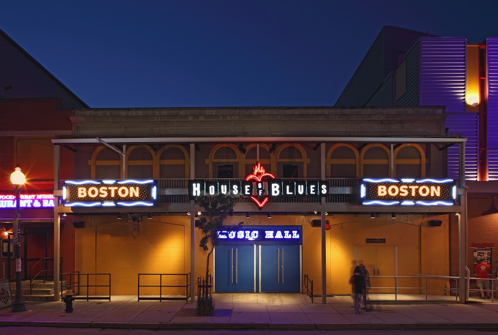 House of Blues Boston | night club | 15 Lansdowne St, Boston, MA 02215, USA | 8886932583 OR +1 888-693-2583