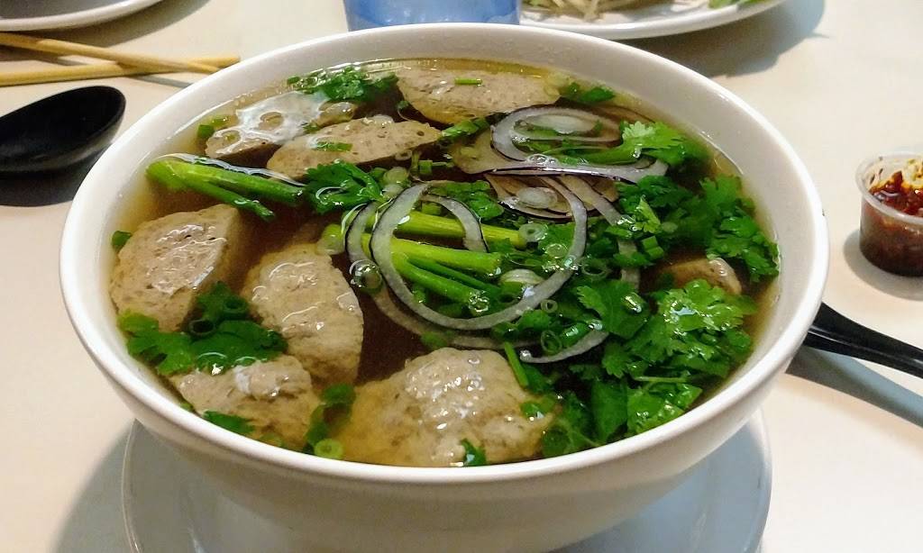 Pho Leo | restaurant | 1734 E Main St, Mesa, AZ 85203, USA | 4804104971 OR +1 480-410-4971