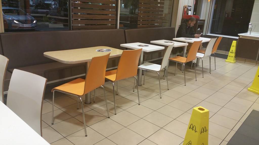 McDonalds | cafe | 491 SW Main Blvd, Lake City, FL 32025, USA | 3867549021 OR +1 386-754-9021