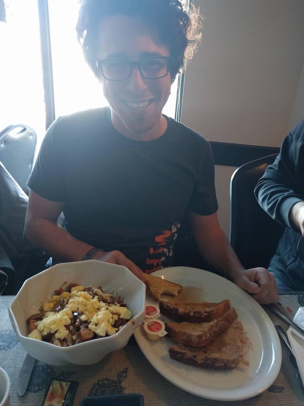 Moorefield Diner | restaurant | 42 McGivern St, Moorefield, ON N0G 2K0, Canada | 5196380413 OR +1 519-638-0413