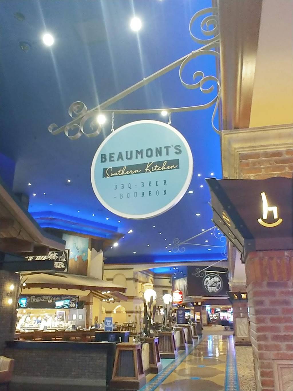 Beaumonts Southern Kitchen | restaurant | 2101 Texas Star Ln, North Las Vegas, NV 89032, USA | 7026311000 OR +1 702-631-1000