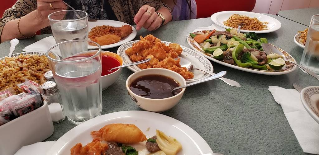 Great Wall Restaurant | restaurant | 190 Kenilworth Ave N, Hamilton, ON L8H 4S2, Canada | 9055492229 OR +1 905-549-2229