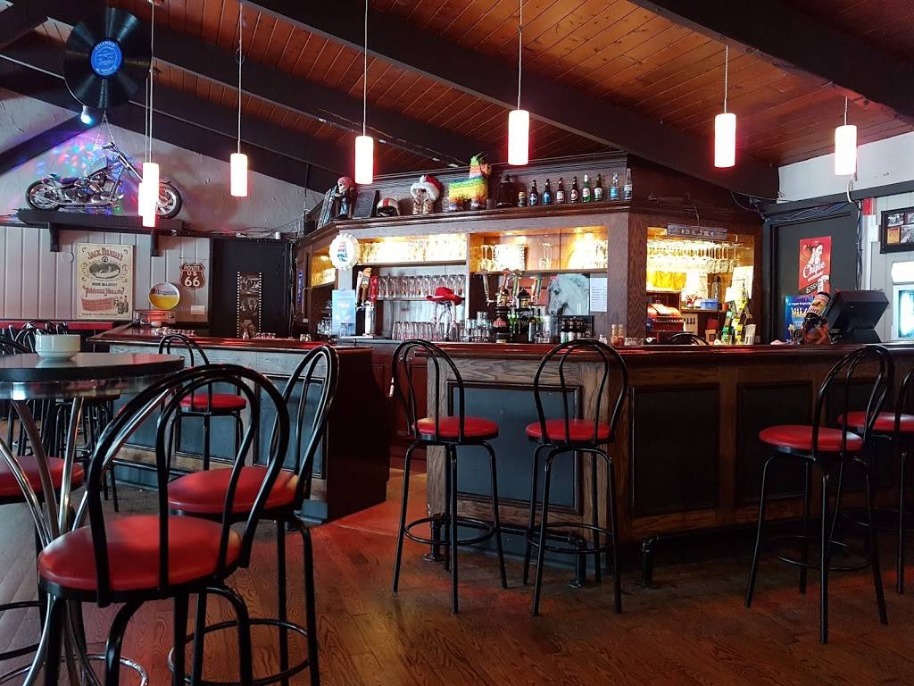 Auberge la Cuillère à Pot - Auberge à St-Donat | restaurant | 41 QC-329, Saint-Donat-de-Montcalm, QC J0T 2C0, Canada | 8194242252 OR +1 819-424-2252