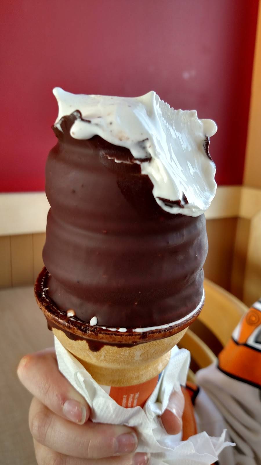 Dairy Queen | restaurant | 6085 N 261st Cir, Valley, NE 68064, USA | 4023592240 OR +1 402-359-2240