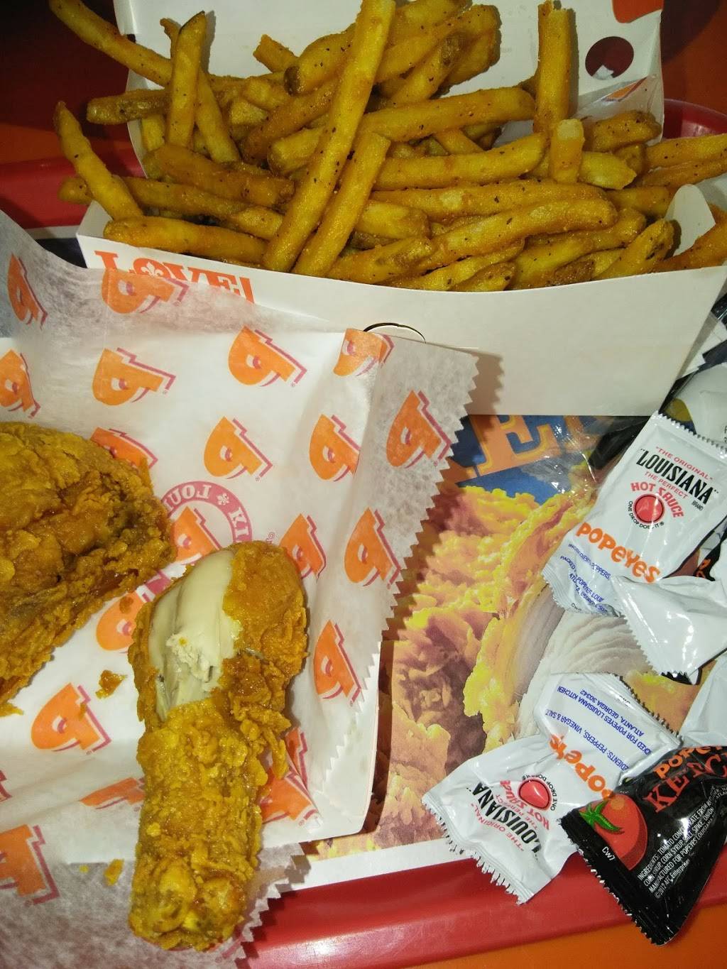 Popeyes Louisiana Kitchen | restaurant | 35193 Newark Blvd, Newark, CA 94560, USA | 5107426127 OR +1 510-742-6127