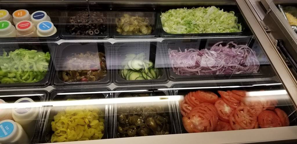 Subway | restaurant | 12229 Jefferson Ave, Newport News, VA 23602, USA | 7572493602 OR +1 757-249-3602