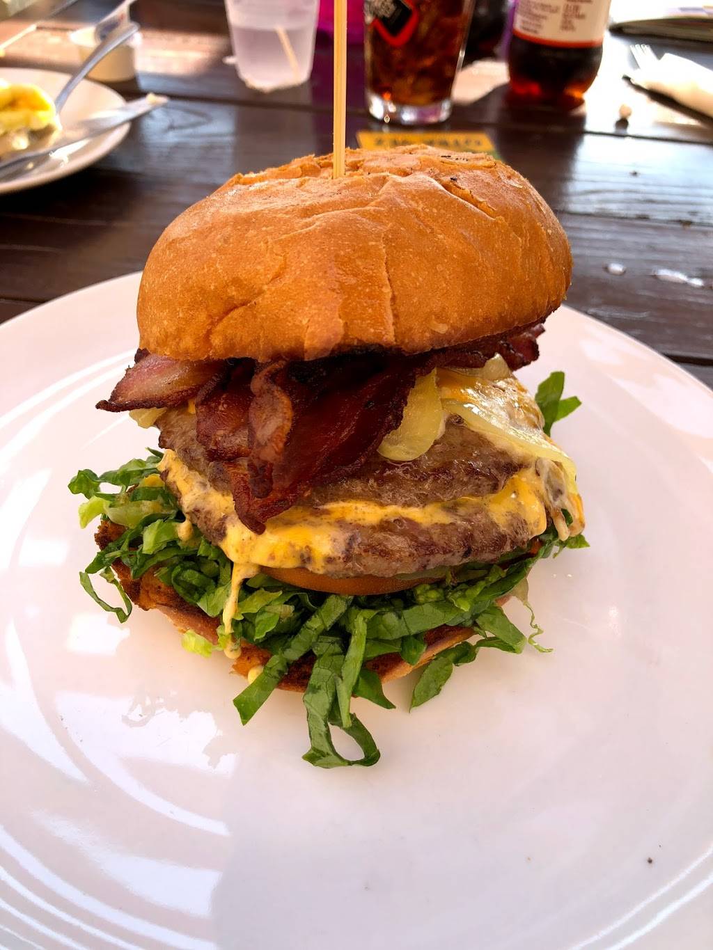 The Lake House | restaurant | 6331 Woodley Ave, Van Nuys, CA 91406, USA | 8187786530 OR +1 818-778-6530