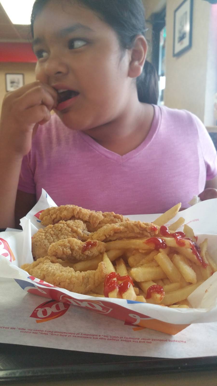 Dairy Queen Grill & Chill | restaurant | 2831 S Horner Blvd, Sanford, NC 27332, USA | 9197089091 OR +1 919-708-9091