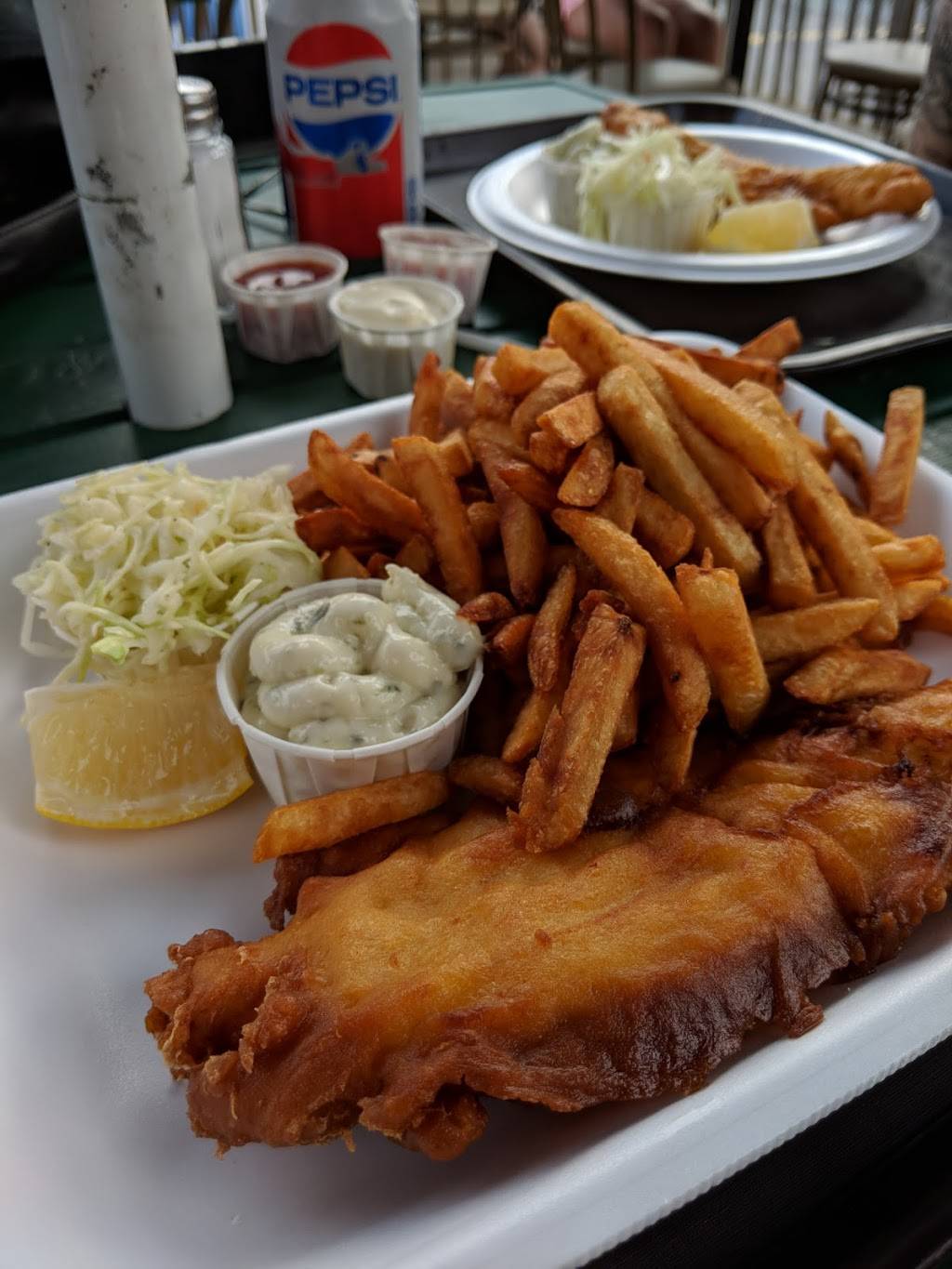La Frite A Mon Oncle | restaurant | 75 Rue de la Vallée du Golf, Sainte-Adèle, QC J8B 1P4, Canada | 4502297666 OR +1 450-229-7666