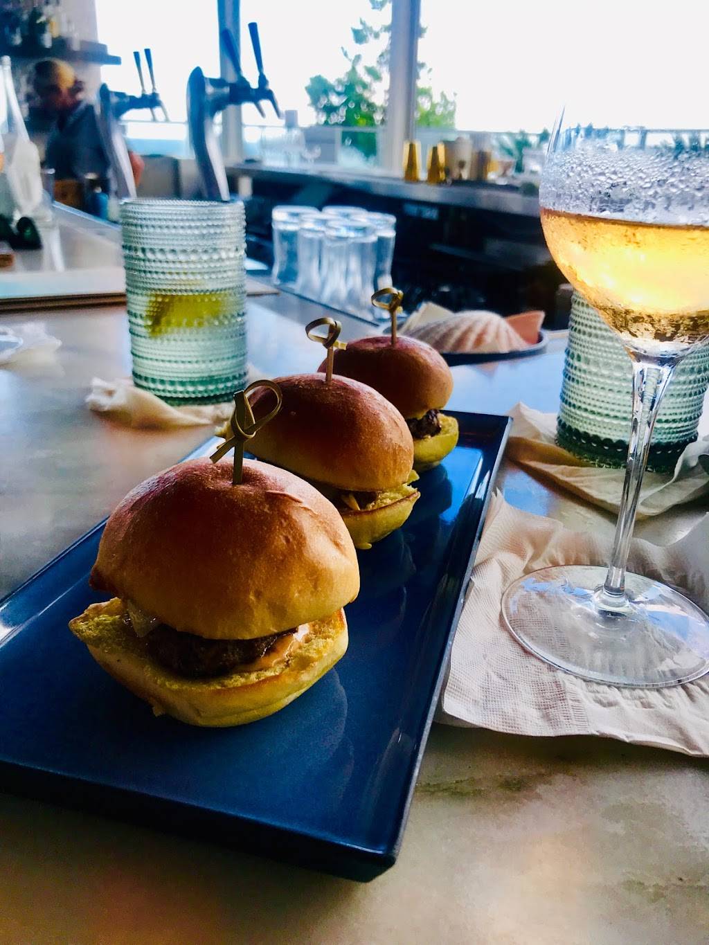 Dune Fort Lauderdale | restaurant | 2200 N Ocean Blvd, Fort Lauderdale, FL 33305, USA | 7549004059 OR +1 754-900-4059