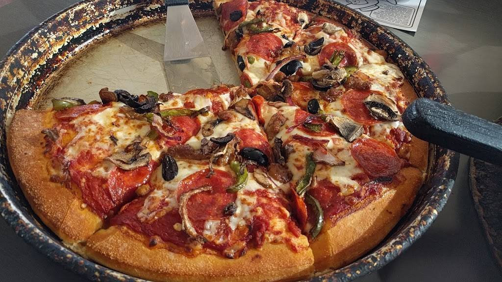 Pizza Hut | restaurant | 142 Great Oaks Trail, Wadsworth, OH 44281, USA | 3303365700 OR +1 330-336-5700