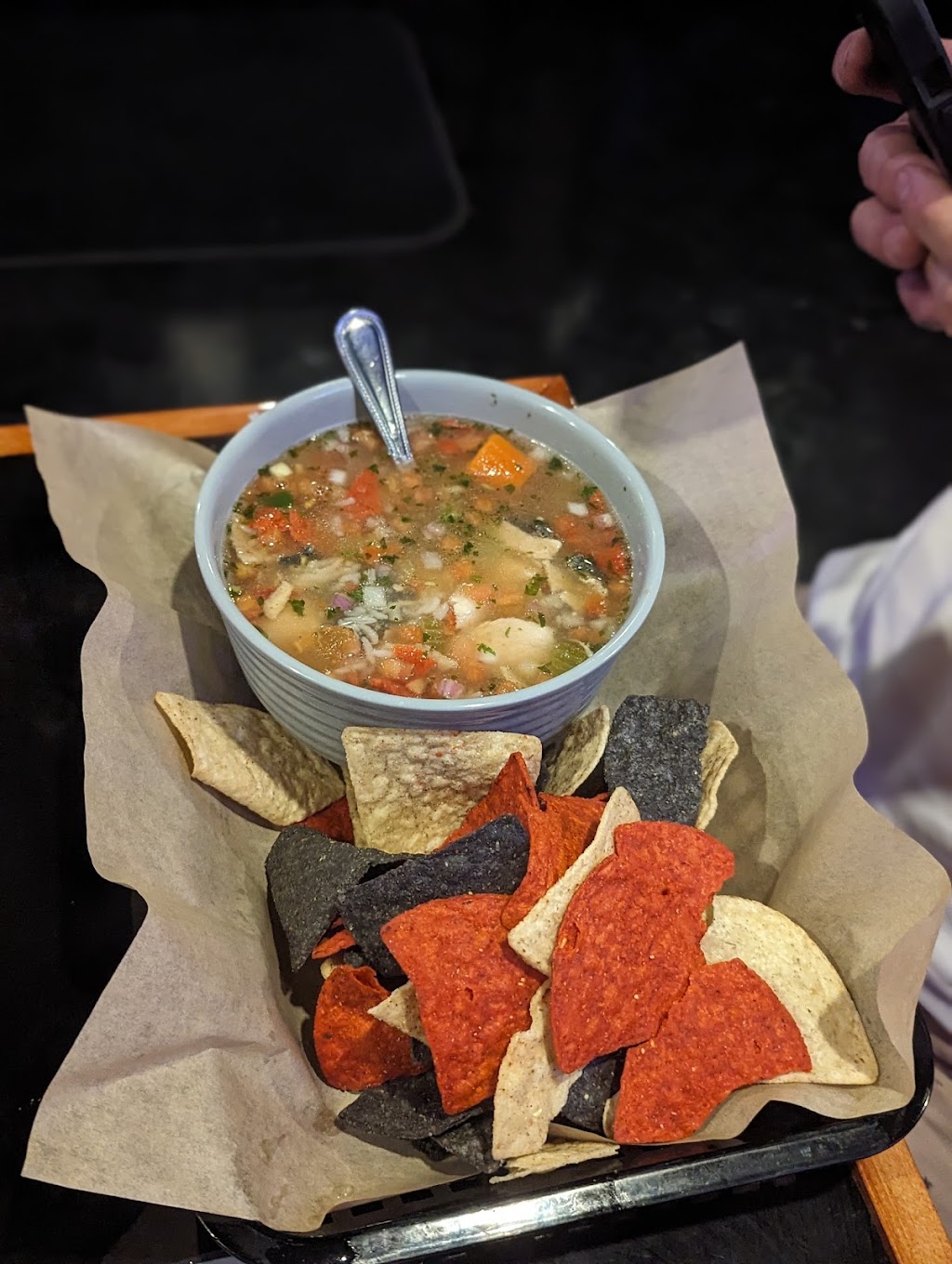 Macs Place | restaurant | 1605 N Roosevelt Blvd, Key West, FL 33040, USA | 3055043648 OR +1 305-504-3648