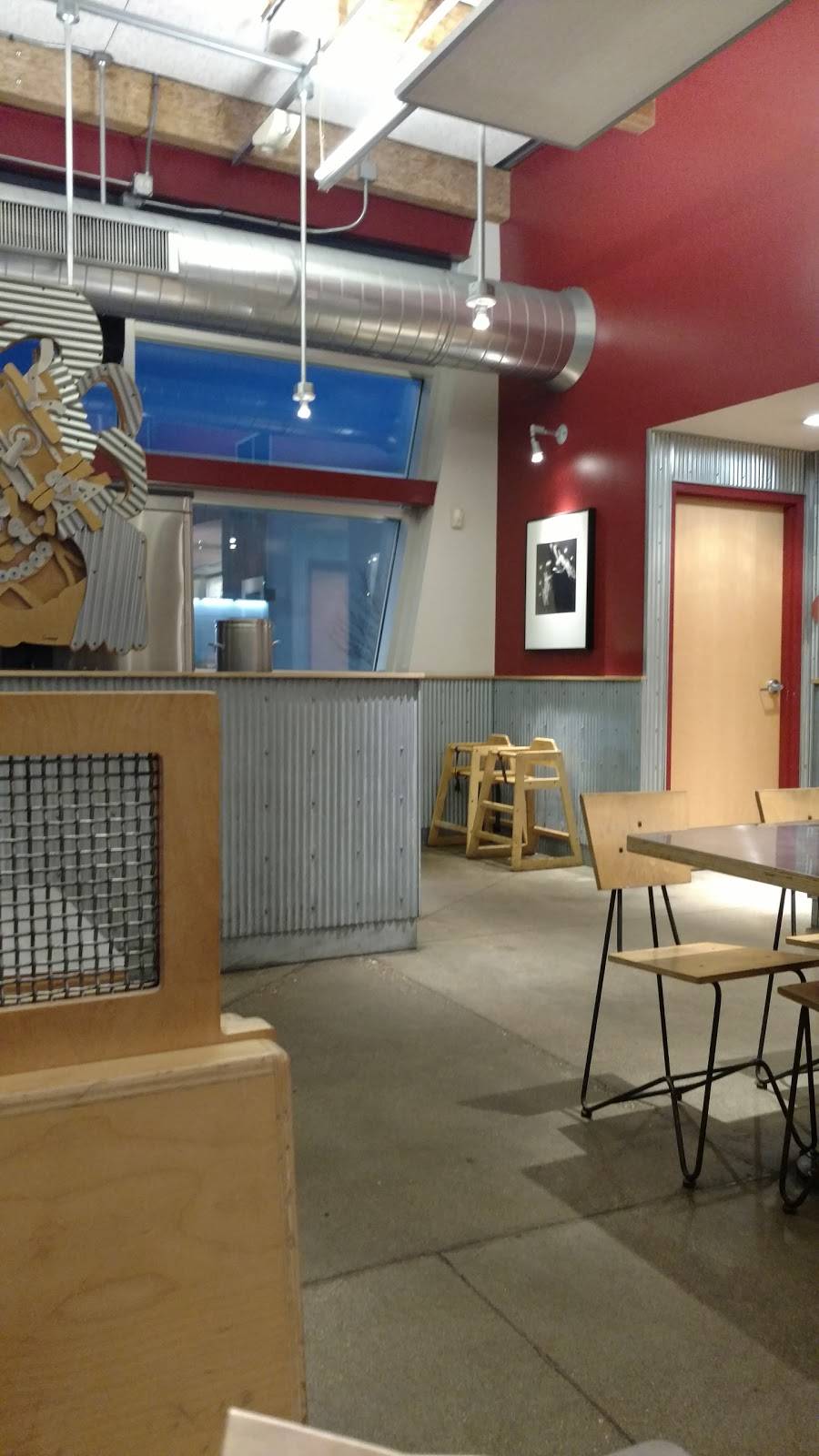 Chipotle Mexican Grill | restaurant | 940 S Waukegan Rd, Waukegan, IL 60085, USA | 8474065770 OR +1 847-406-5770