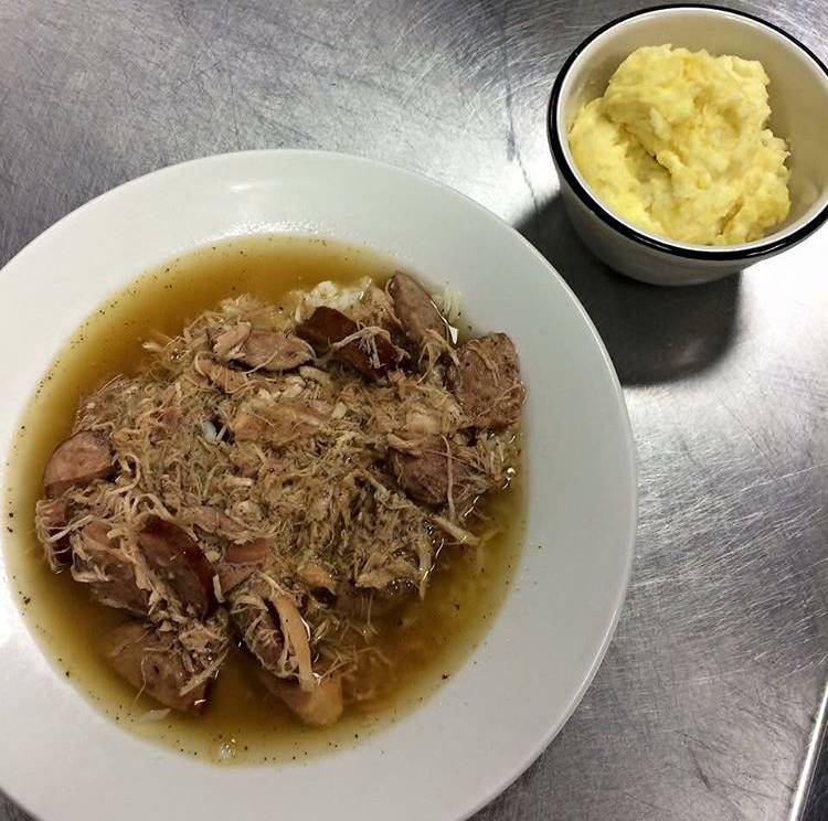 Kajun Twist | restaurant | 17972 W Main St, Galliano, LA 70354, USA | 9856327272 OR +1 985-632-7272