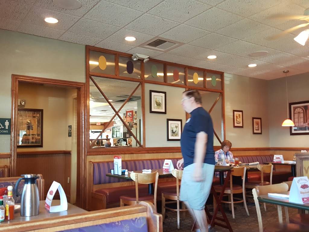 Perkins Restaurant & Bakery | restaurant | 150 E Van Fleet Dr, Bartow, FL 33830, USA | 8635339688 OR +1 863-533-9688