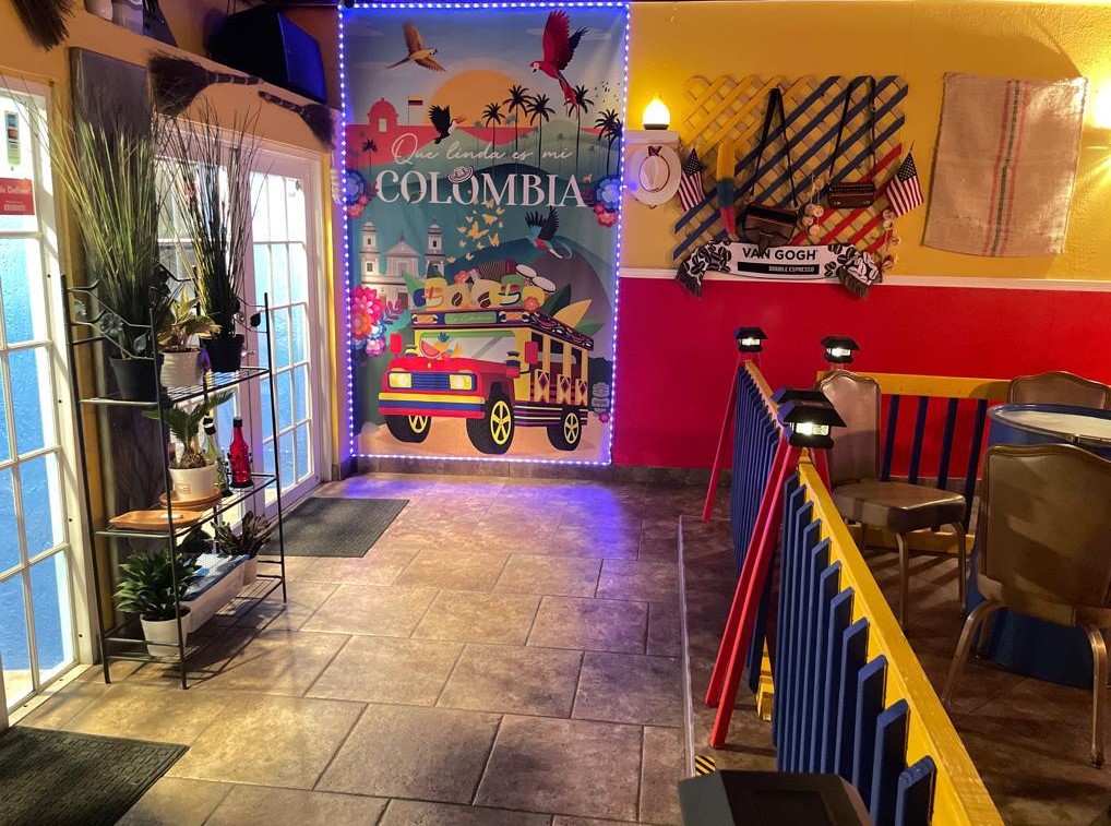 Fonda Sabores & Ritmos | restaurant | 1824 Harrison St, Hollywood, FL 33020, USA | 9545054256 OR +1 954-505-4256