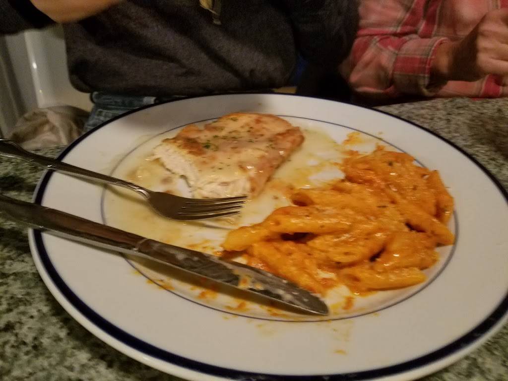 Frankie Feds Pizza-Pasta House | restaurant | 831 State Route 33, Freehold, NJ 07728, USA | 7322941333 OR +1 732-294-1333