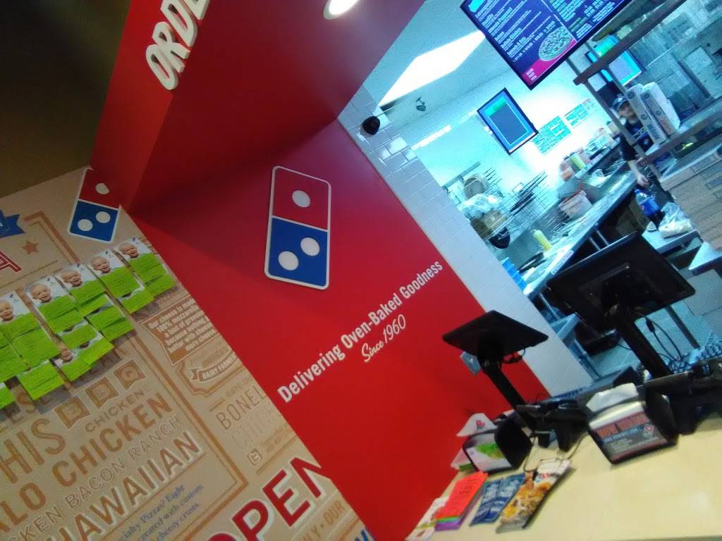 Dominos Pizza | meal delivery | 7613 Good Hope Rd, Milwaukee, WI 53223, USA | 4143577775 OR +1 414-357-7775