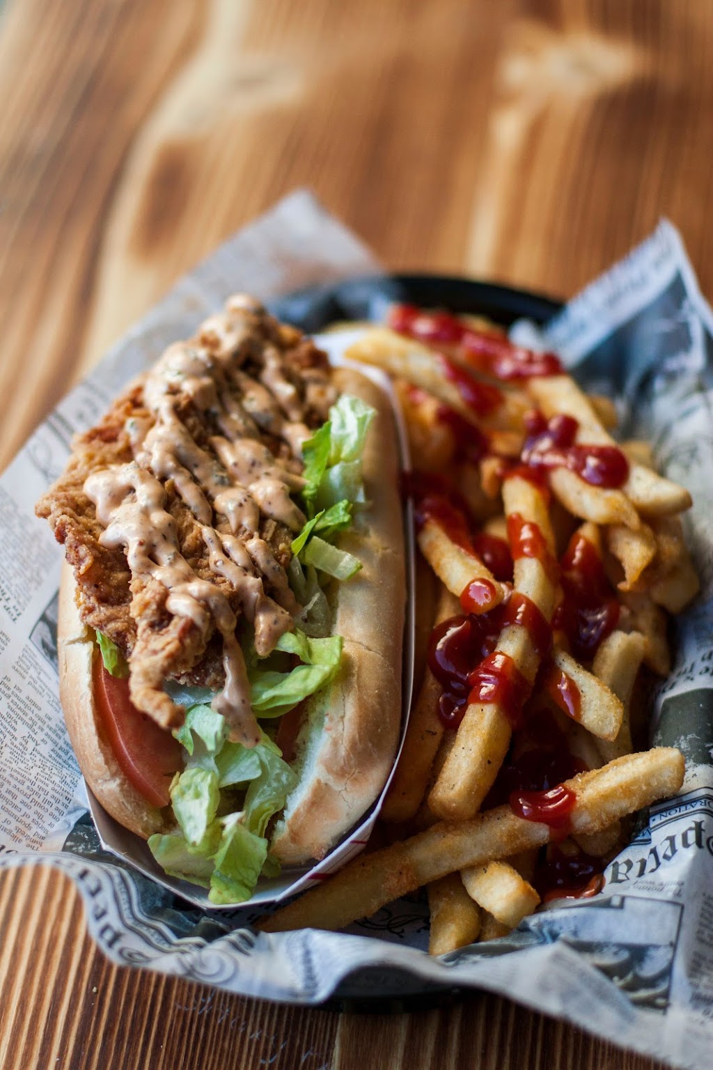 Hook & Reel Cajun Seafood & Bar | restaurant | 7562 W Commercial Blvd, Lauderhill, FL 33319, USA | 9545336679 OR +1 954-533-6679