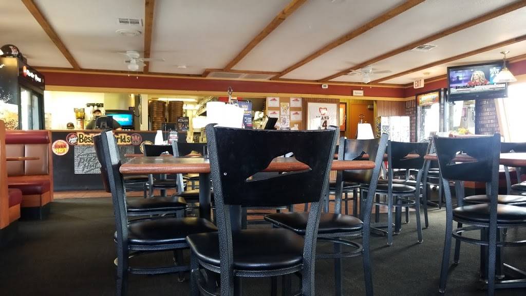 Pizza Hut | restaurant | 308 W Young St, Llano, TX 78643, USA | 3252474032 OR +1 325-247-4032