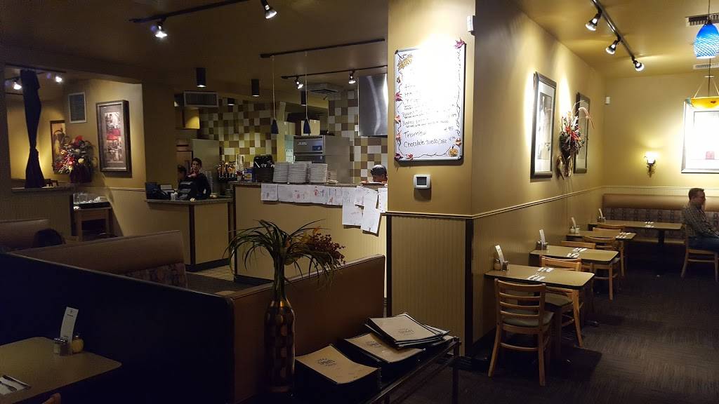 Spiros Pizza and Pasta | restaurant | 3401 California Ave SW, Seattle, WA 98116, USA | 2069325100 OR +1 206-932-5100