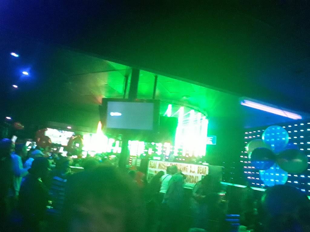 Crenshaw Live Bar & Grill | restaurant | Los Angeles, CA 90008, USA | 3232961066 OR +1 323-296-1066