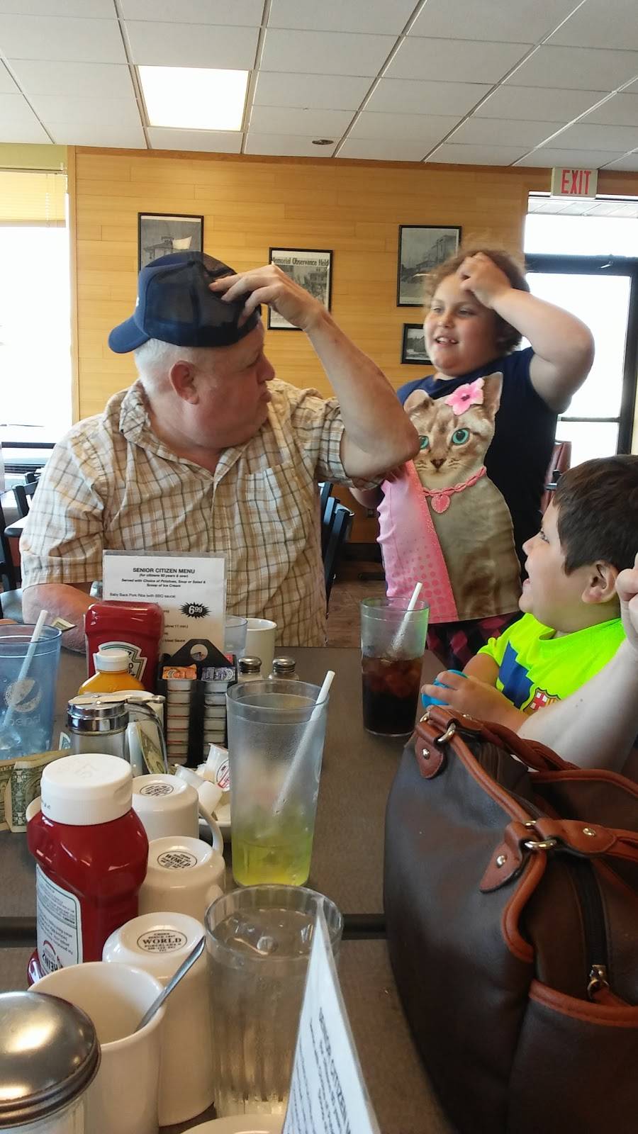 Mondovi Family Restaurant | restaurant | 699 E Main St, Mondovi, WI 54755, USA | 7159265550 OR +1 715-926-5550