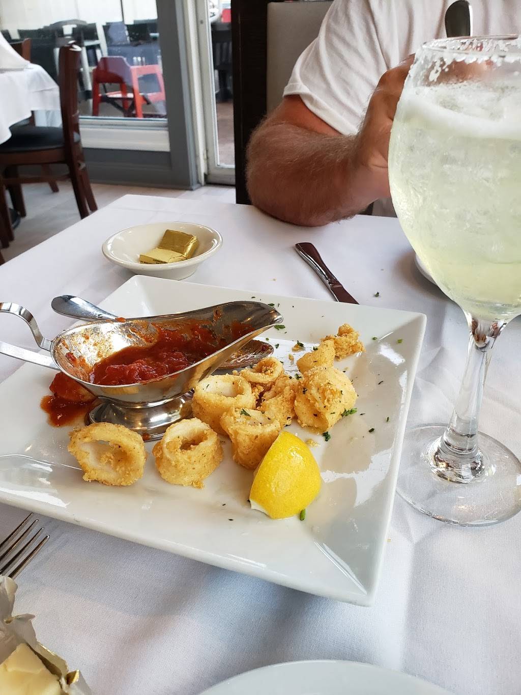 Seafood Grill On The Bay | restaurant | 507 Guy Lombardo Ave, Freeport, NY 11520, USA | 5165172405 OR +1 516-517-2405