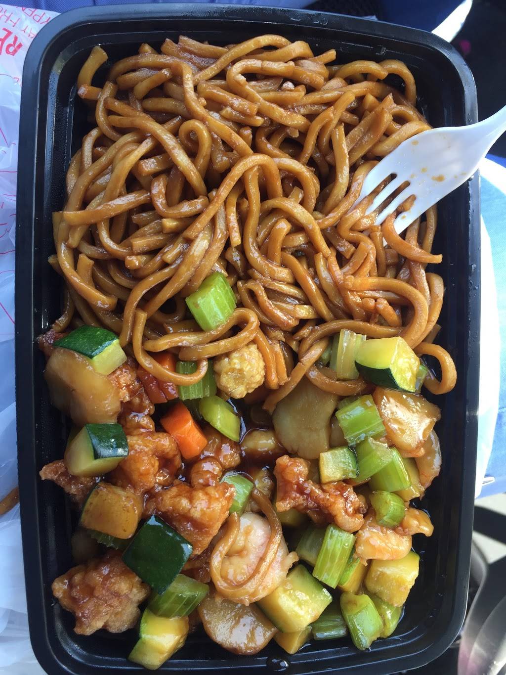 Hot Wok | meal delivery | 2639 E Broadway Rd c107, Mesa, AZ 85204, USA | 4808338818 OR +1 480-833-8818
