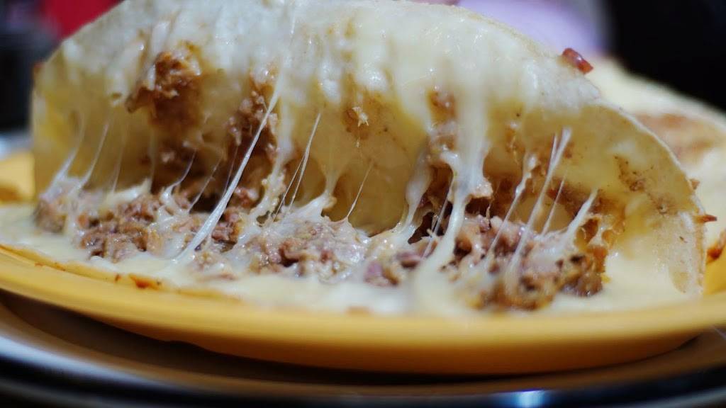 Takikos Taco Stop | restaurant | 7444 W Military Dr, San Antonio, TX 78227, USA | 2104657432 OR +1 210-465-7432