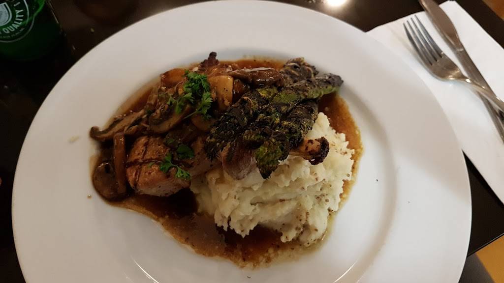 Campanile | restaurant | 1 World Way, Los Angeles, CA 90045, USA | 3106463472 OR +1 310-646-3472