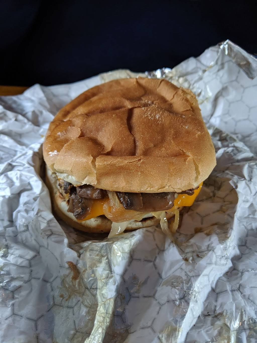 Wild Willys Burgers | restaurant | 765 US-1, York, ME 03909, USA | 2073639924 OR +1 207-363-9924