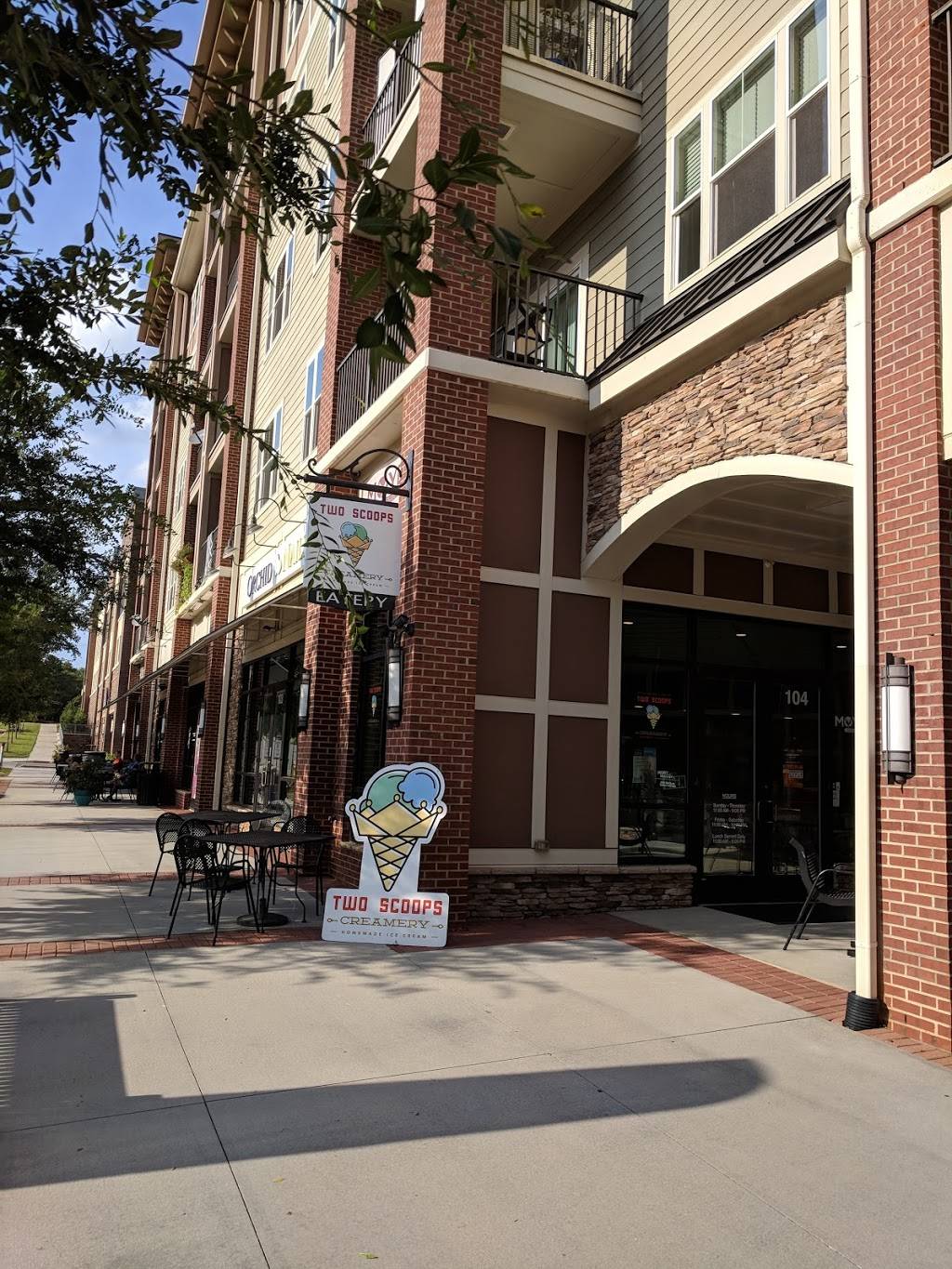 Two Scoops | restaurant | 119 Landings Dr #104, Mooresville, NC 28117, USA | 9804443800 OR +1 980-444-3800