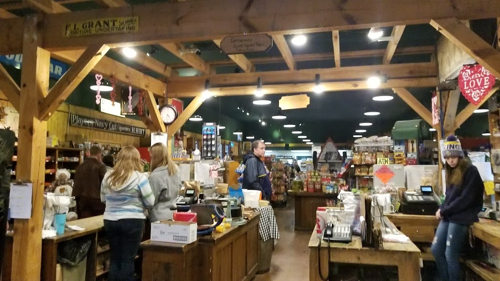 Bettys Country Store | restaurant | 18 Yonah St, Helen, GA 30545, USA | 7068782943 OR +1 706-878-2943