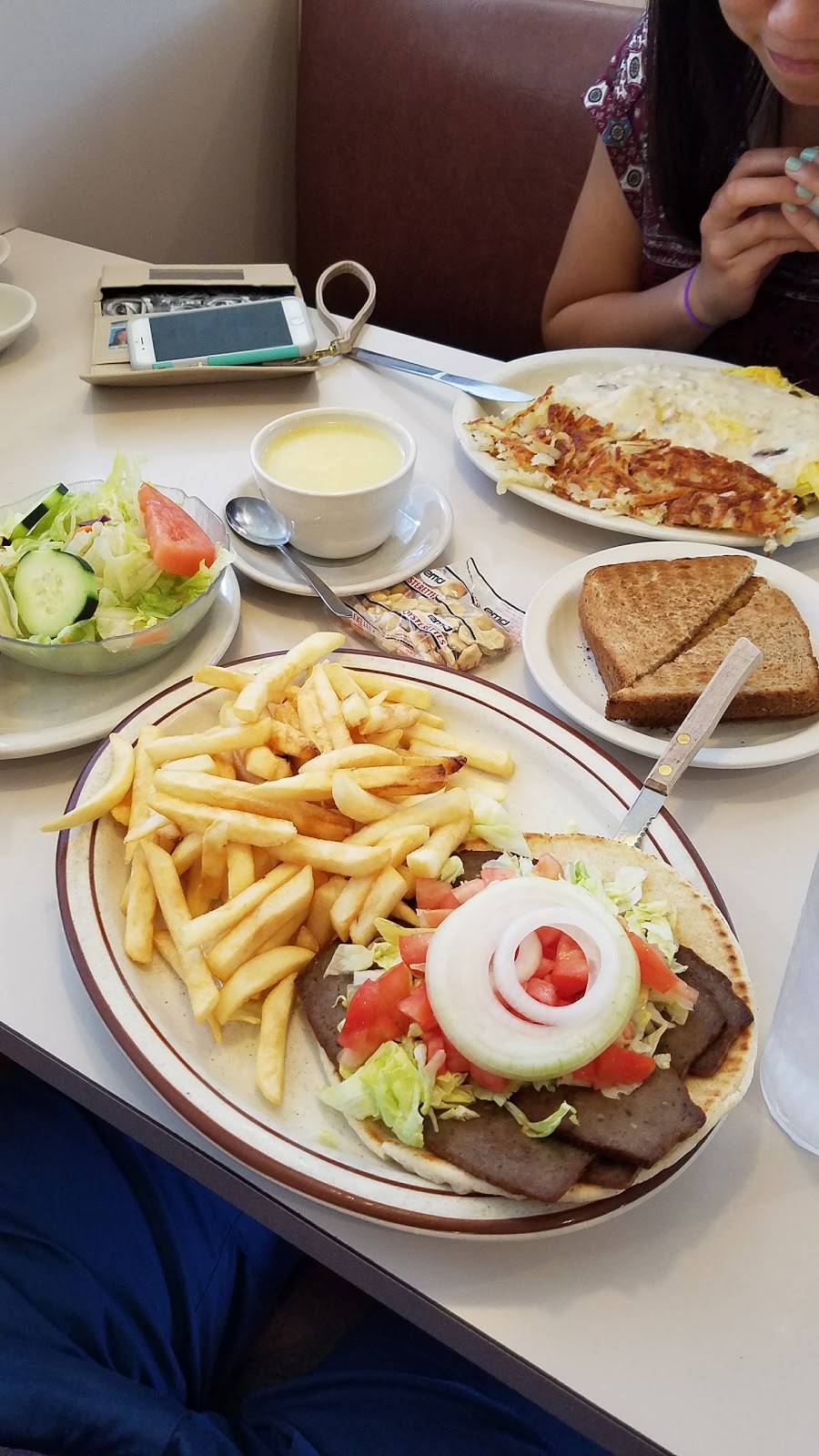 Bennys Family Dining | restaurant | 1952 S Industrial Hwy, Ann Arbor, MI 48104, USA | 7346636302 OR +1 734-663-6302