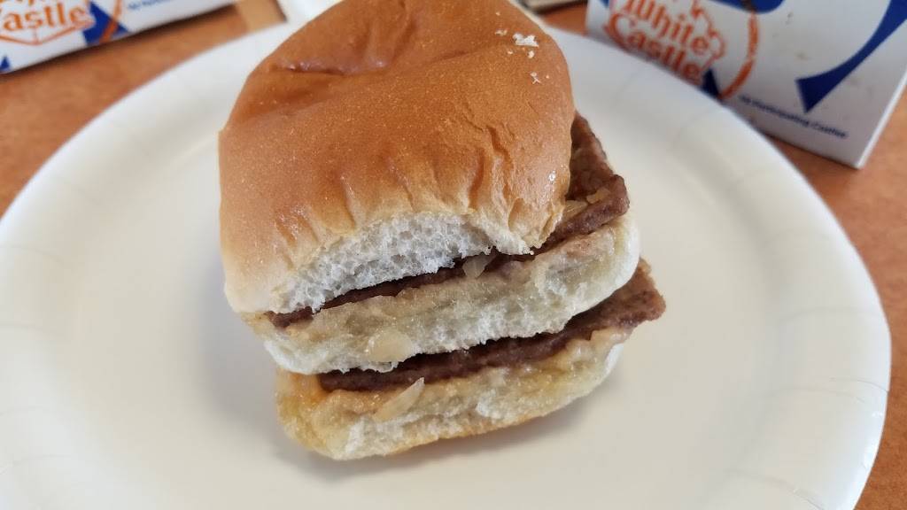 White Castle | restaurant | 1583 IL-50, Bradley, IL 60915, USA | 8159288460 OR +1 815-928-8460