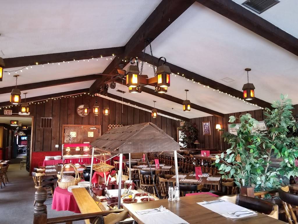 Ginnys Supper Club Inc | restaurant | 401 Rolling View Dr, Rollingstone, MN 55969, USA | 5076892111 OR +1 507-689-2111