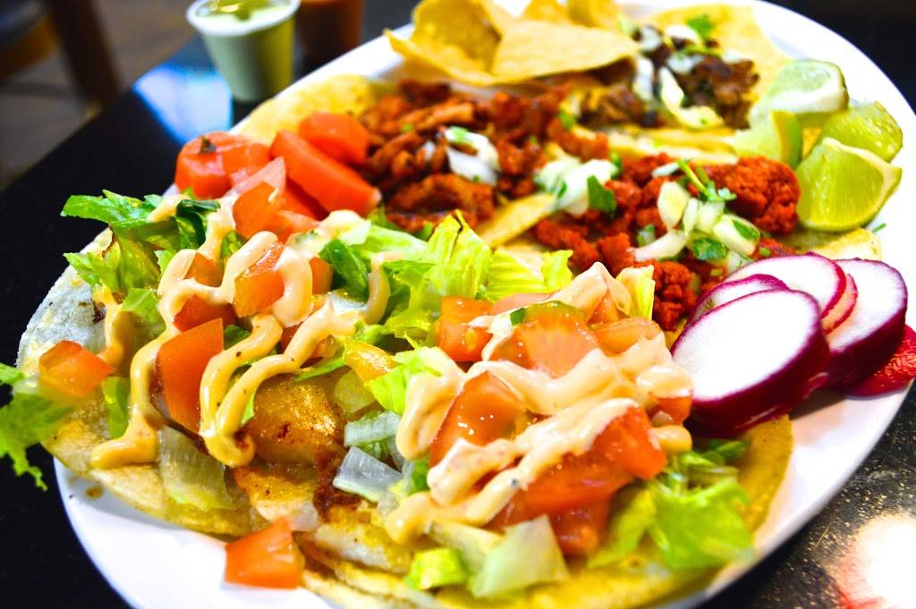 Tacos El Primo | restaurant | 19059 W Valley Blvd, Bloomington, CA 92316, USA | 9098774828 OR +1 909-877-4828