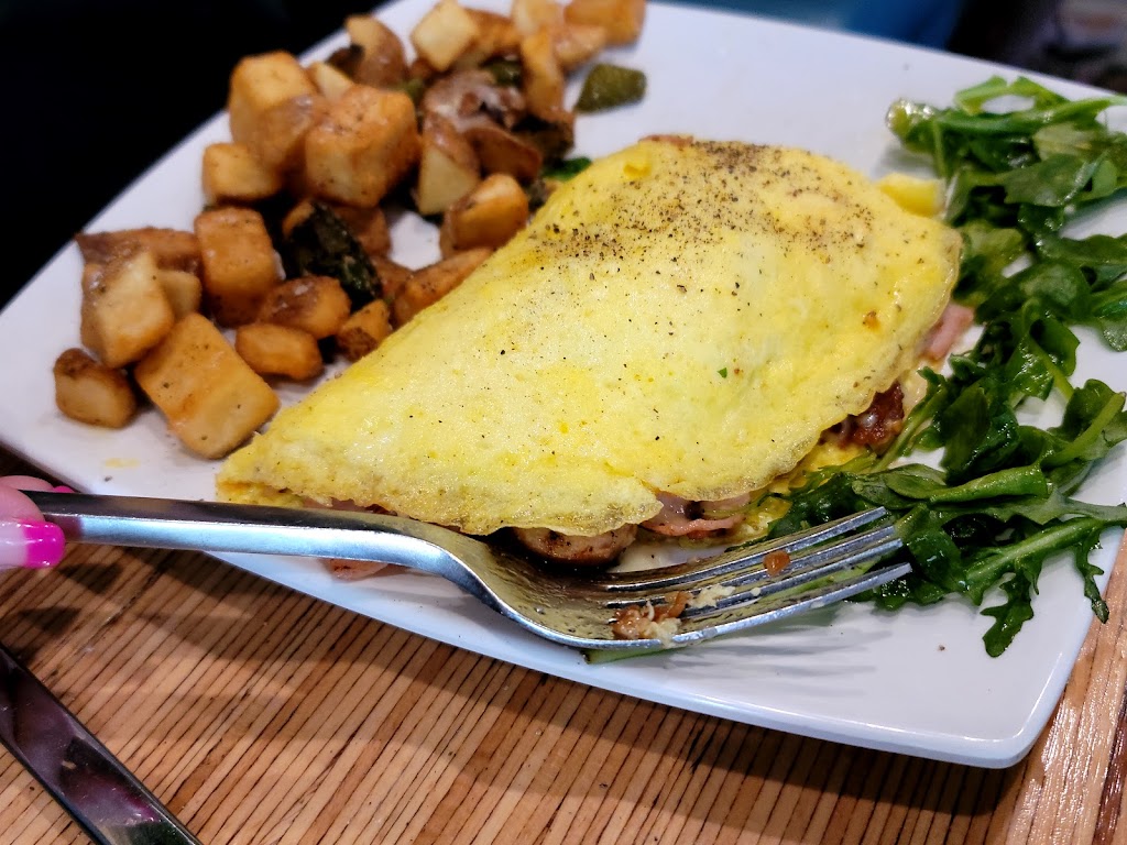 The Boozy | restaurant | 5450 E High St, Phoenix, AZ 85054, USA | 4805904278 OR +1 480-590-4278