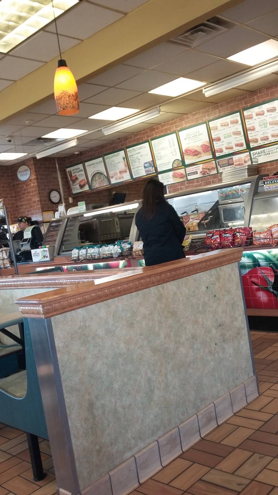 Subway | restaurant | 416 MN-3 S, Northfield, MN 55057, USA | 5076457226 OR +1 507-645-7226